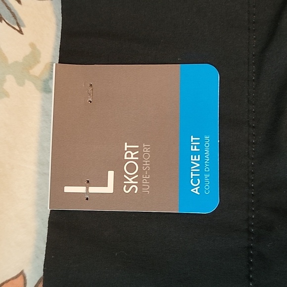 NWT Columbia Black Skort, Large - Picture 8 of 8